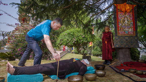 Суриков В.П. проводит обучение в тибетском монастыре Копан (Катманду, март 2017)